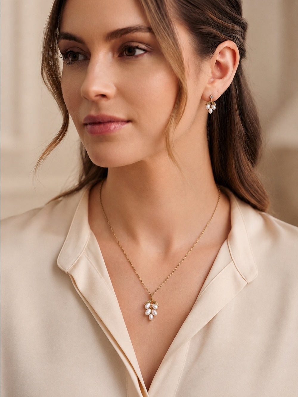 Gold Pearl Cluster Pendant Necklace — Delicate White Pearl Accent